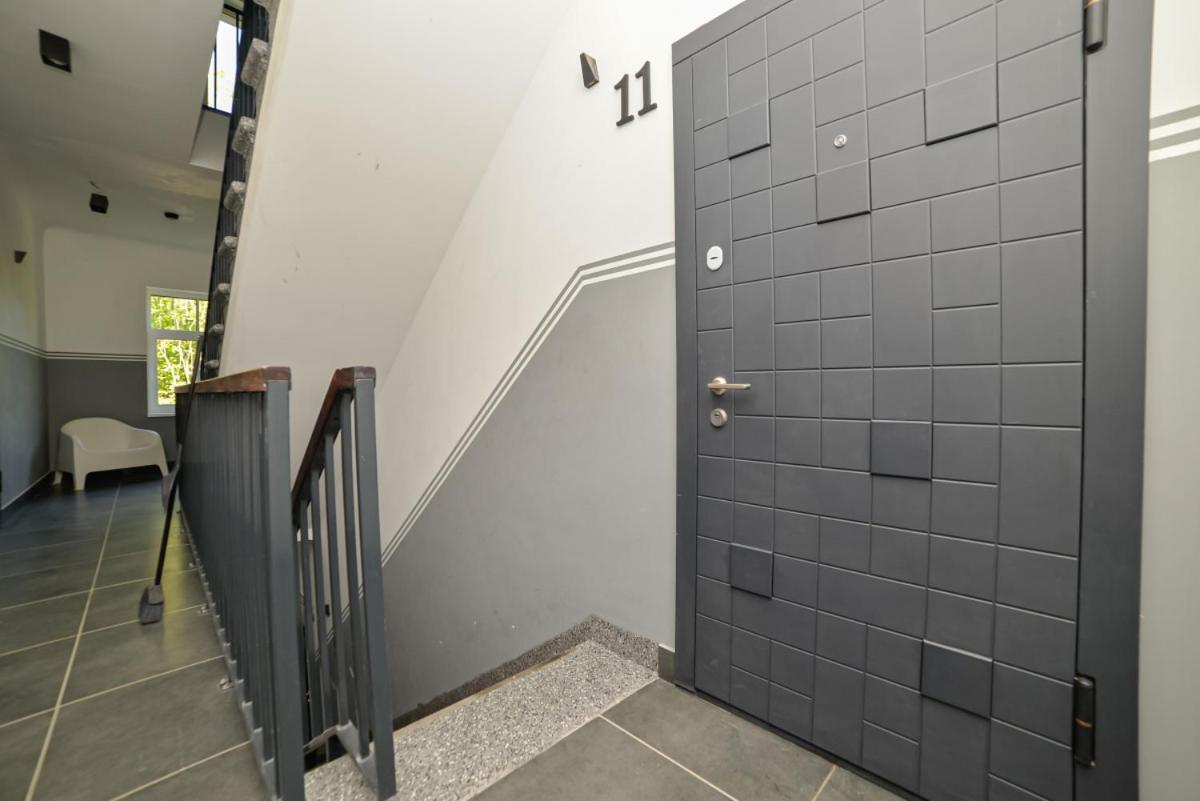 Homly S22 Apartamento Riga Exterior foto